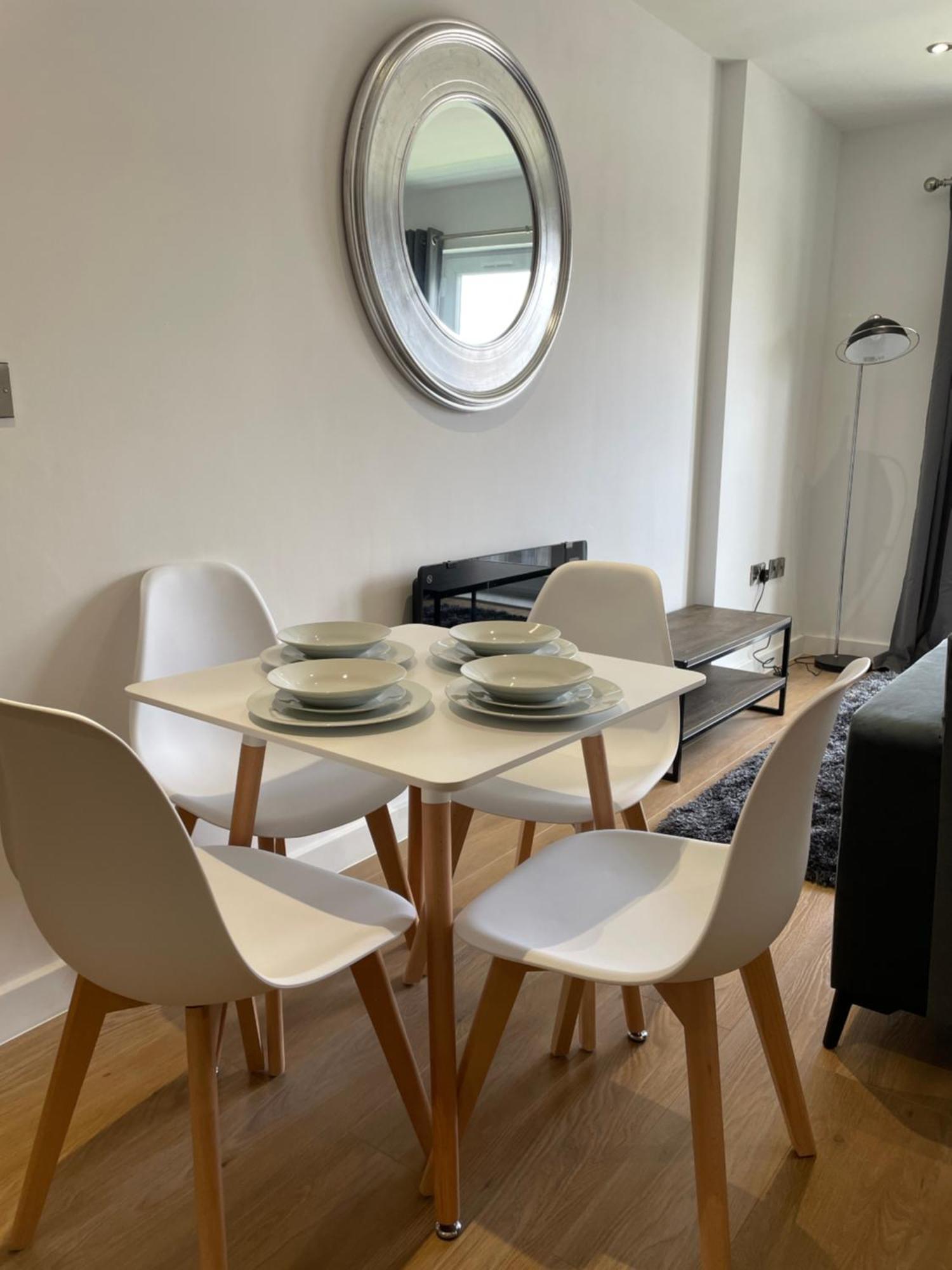 Stylish And Modern 2Br Apartment With Parking Sheffield Exteriör bild