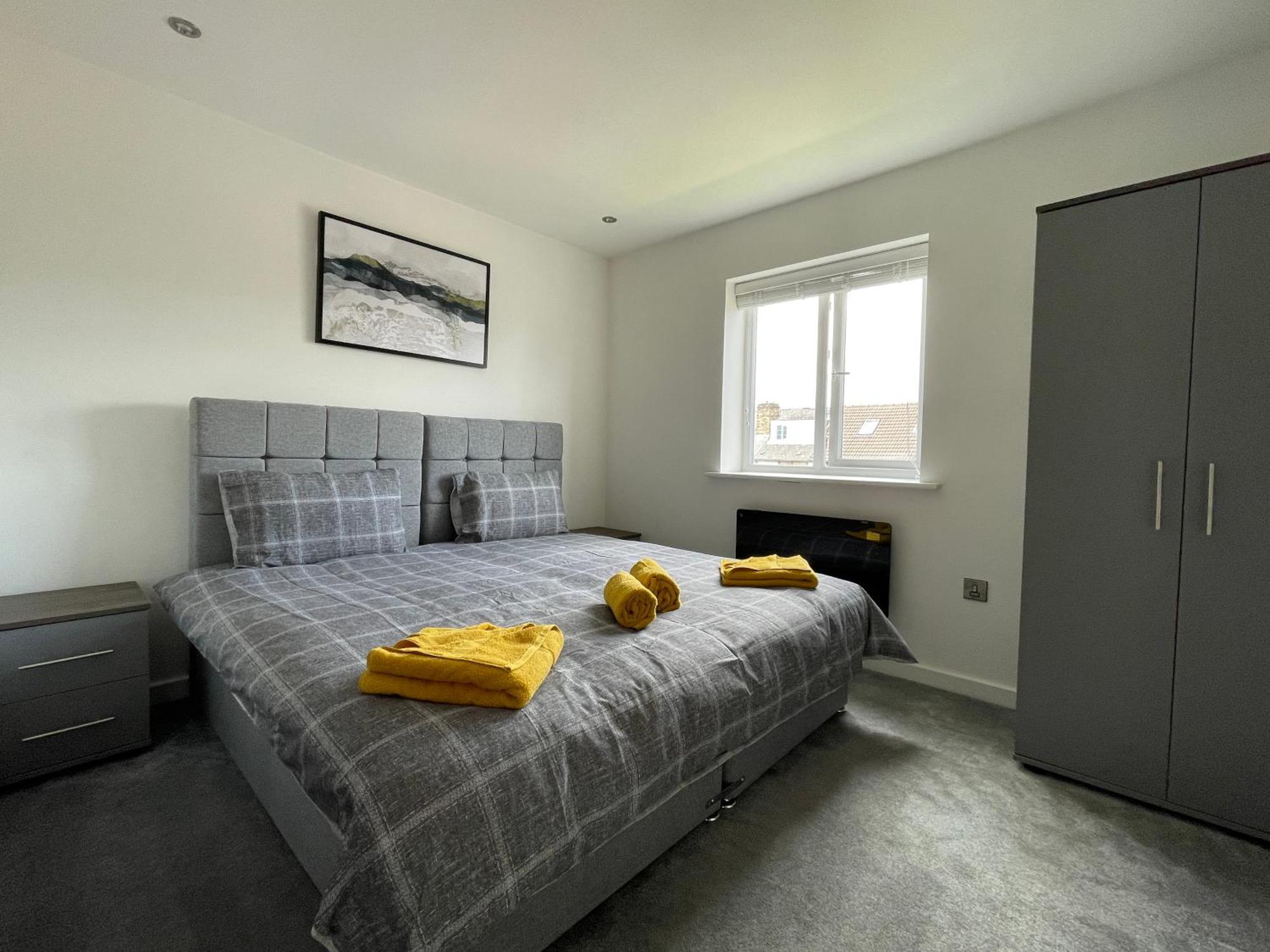 Stylish And Modern 2Br Apartment With Parking Sheffield Exteriör bild